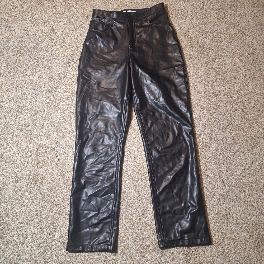 ABERCROMBIE & FITCH ULTRA HIGH STRAIGHT LEG 90'S FAUX LEATHER JEAN'S  28/6